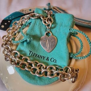 Tiffany's 17' choker.